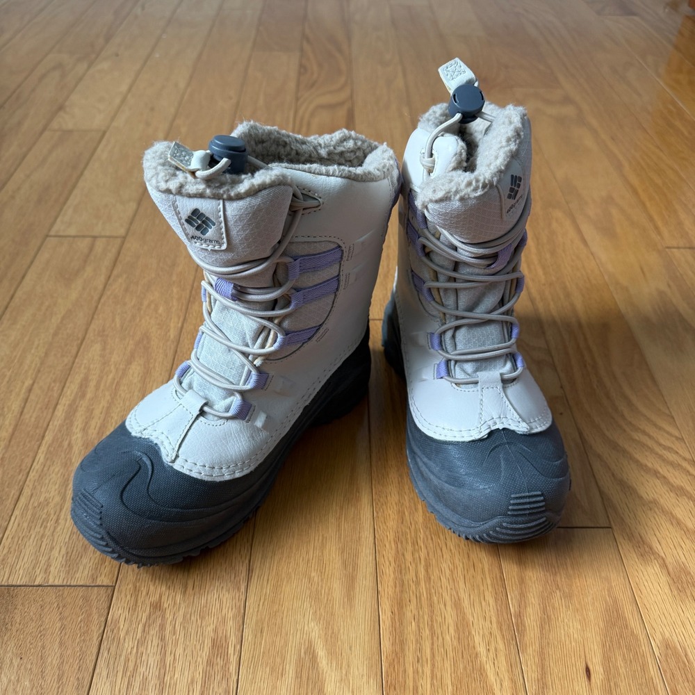 Columbia Sporty Chic Rugged Outdoors Hiking Granola Waterproof Snow Boots Kids 4